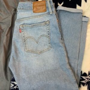 Levis Wedgie Fit Jeans